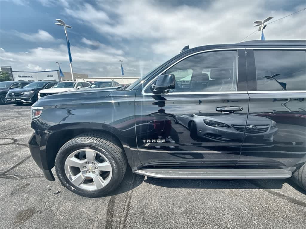 Thumbnail: 2019 Chevrolet Tahoe - 3