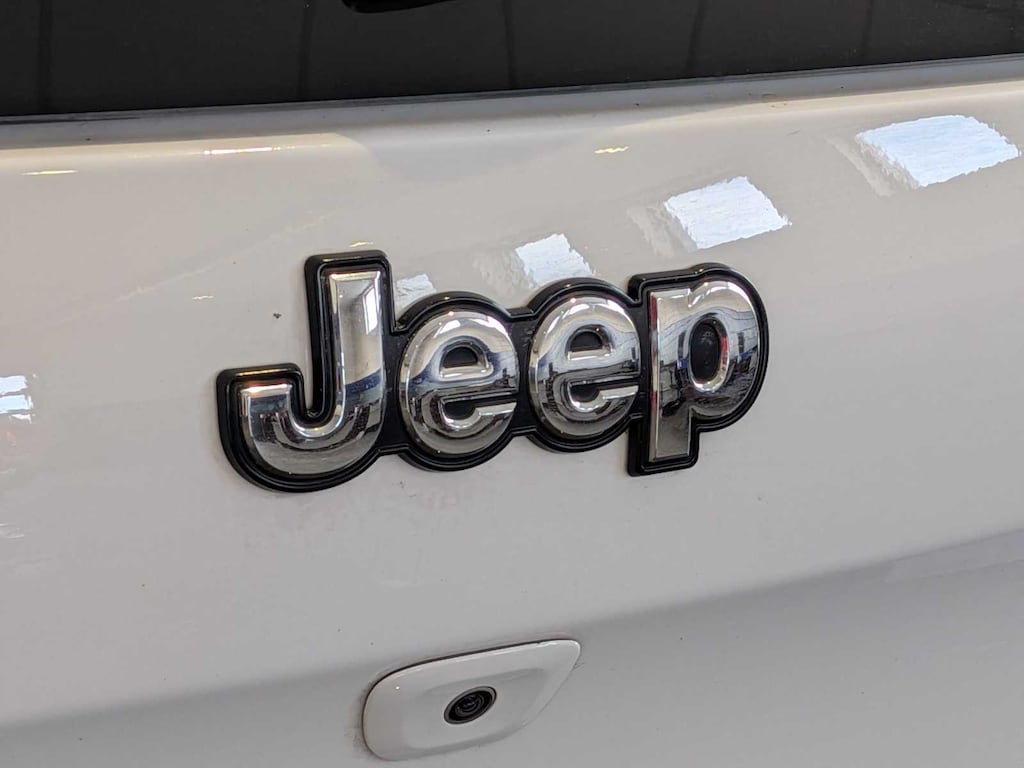 Used 2018 Jeep Cherokee Latitude Plus 4x4 SUV