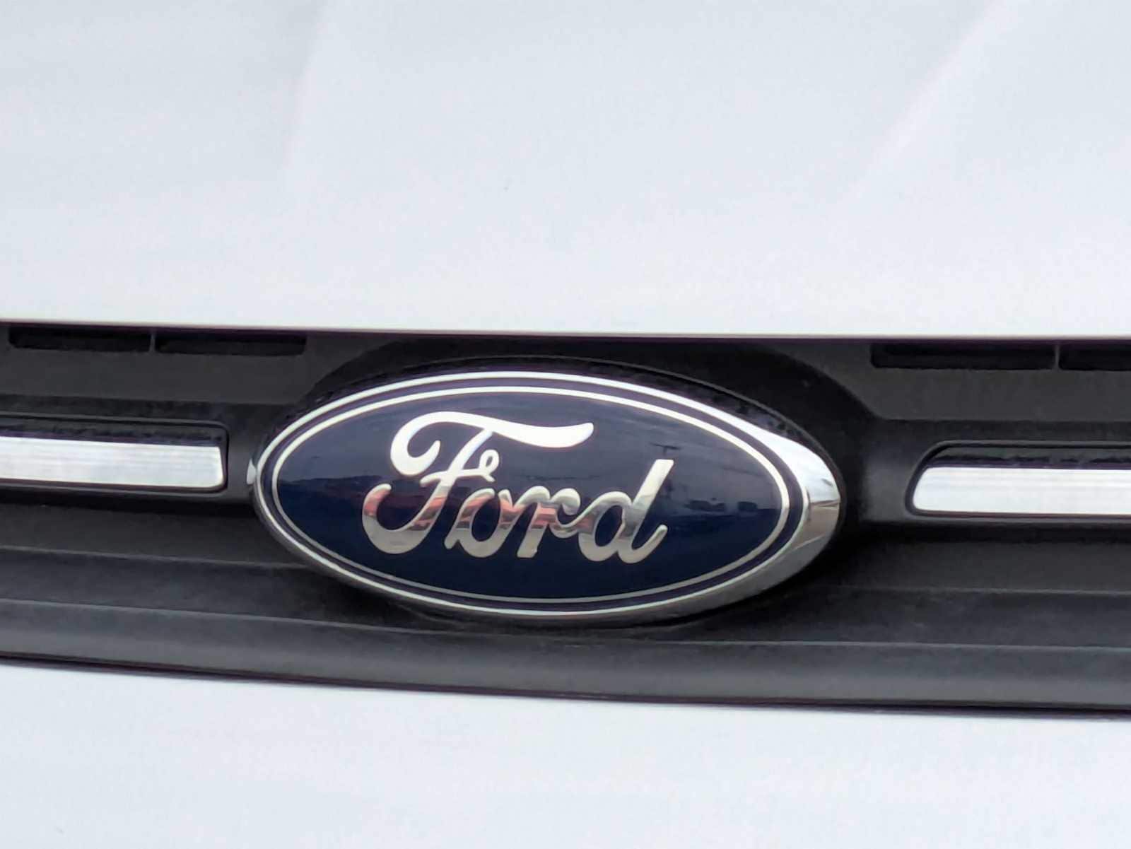 Thumbnail: 2015 Ford Escape - 11