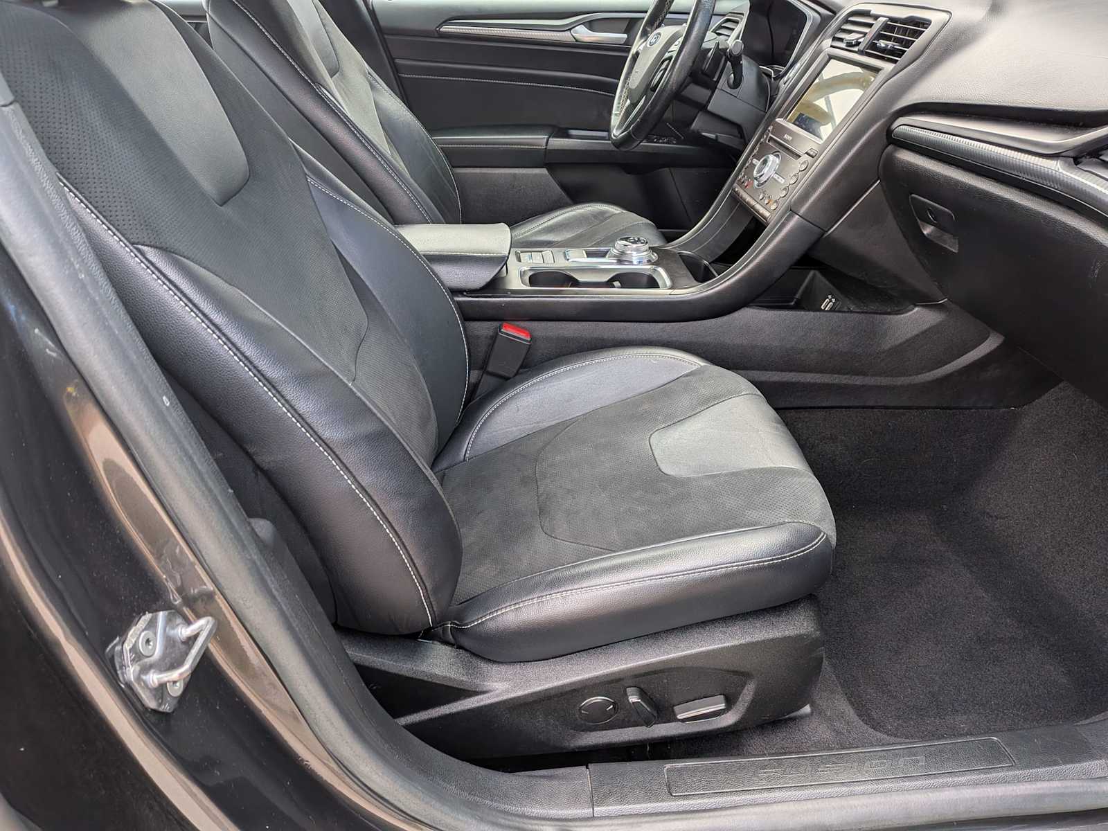 Thumbnail: 2019 Ford Fusion - 19