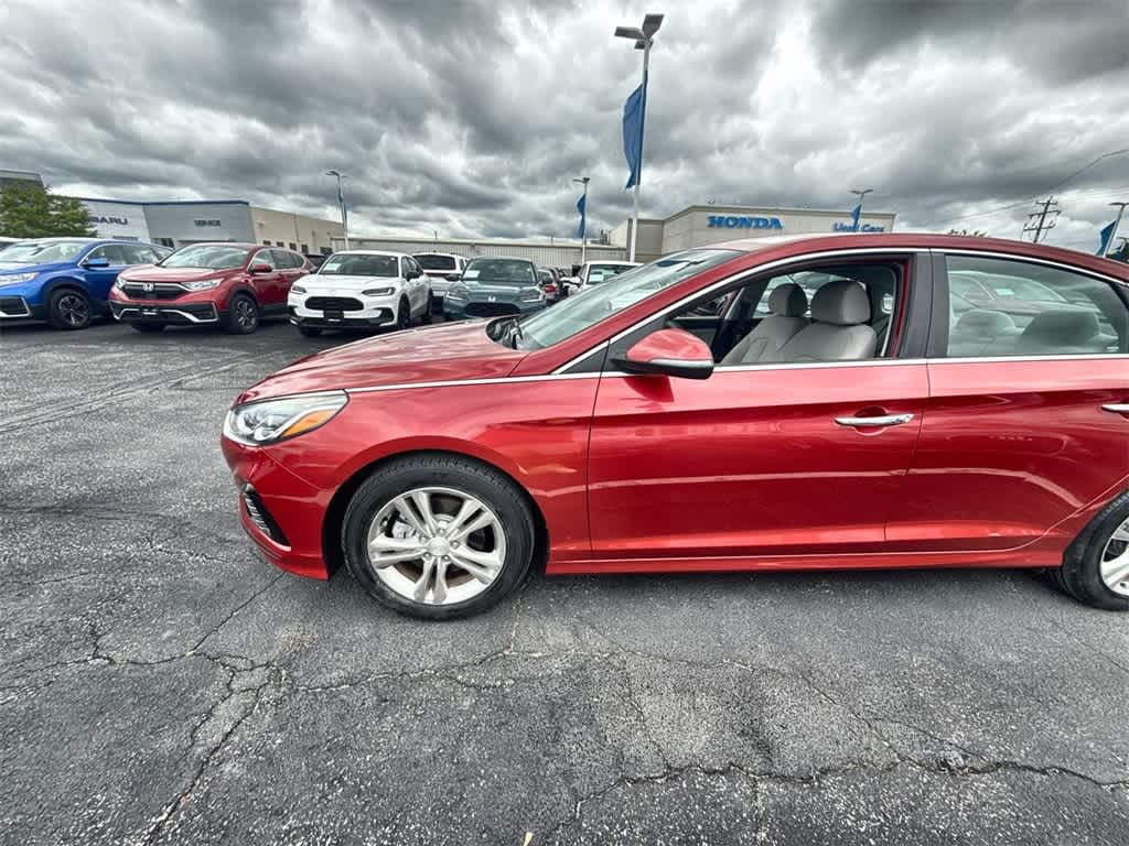 Thumbnail: 2019 Hyundai Sonata - 3