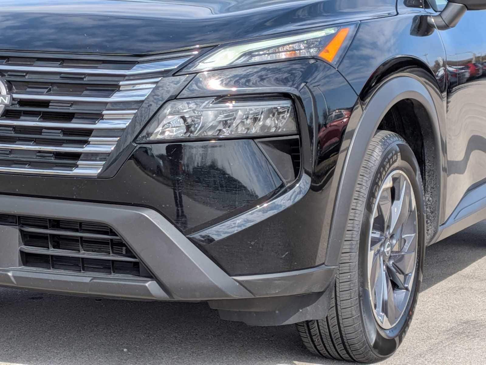 Thumbnail: 2025 Nissan Rogue - 10