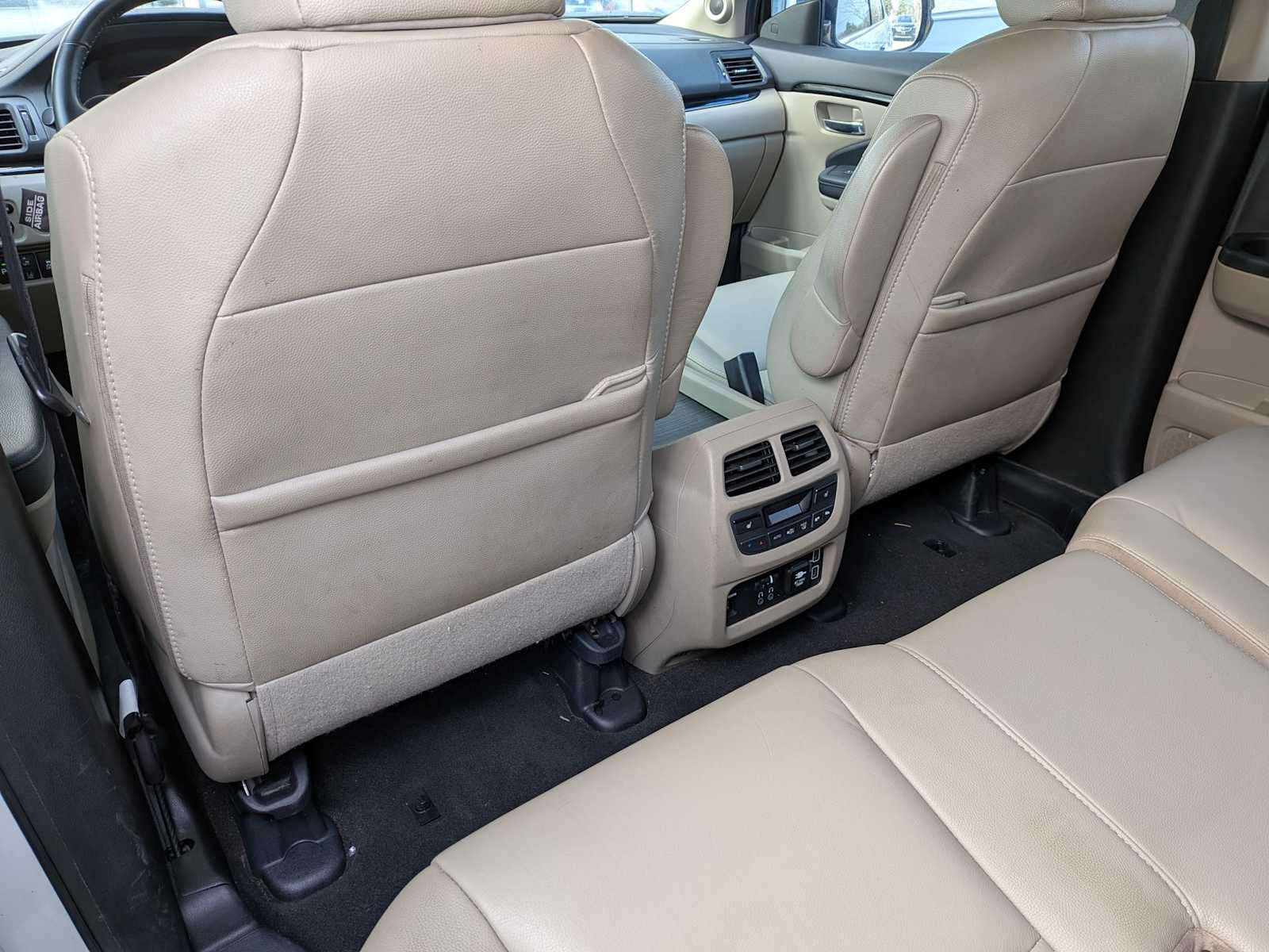 Thumbnail: 2019 Honda Pilot - 17