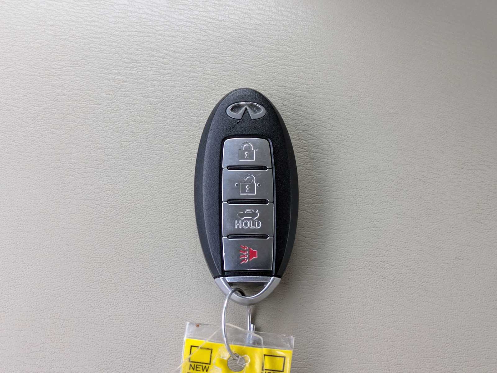 Thumbnail: 2016 INFINITI Q70 - 35