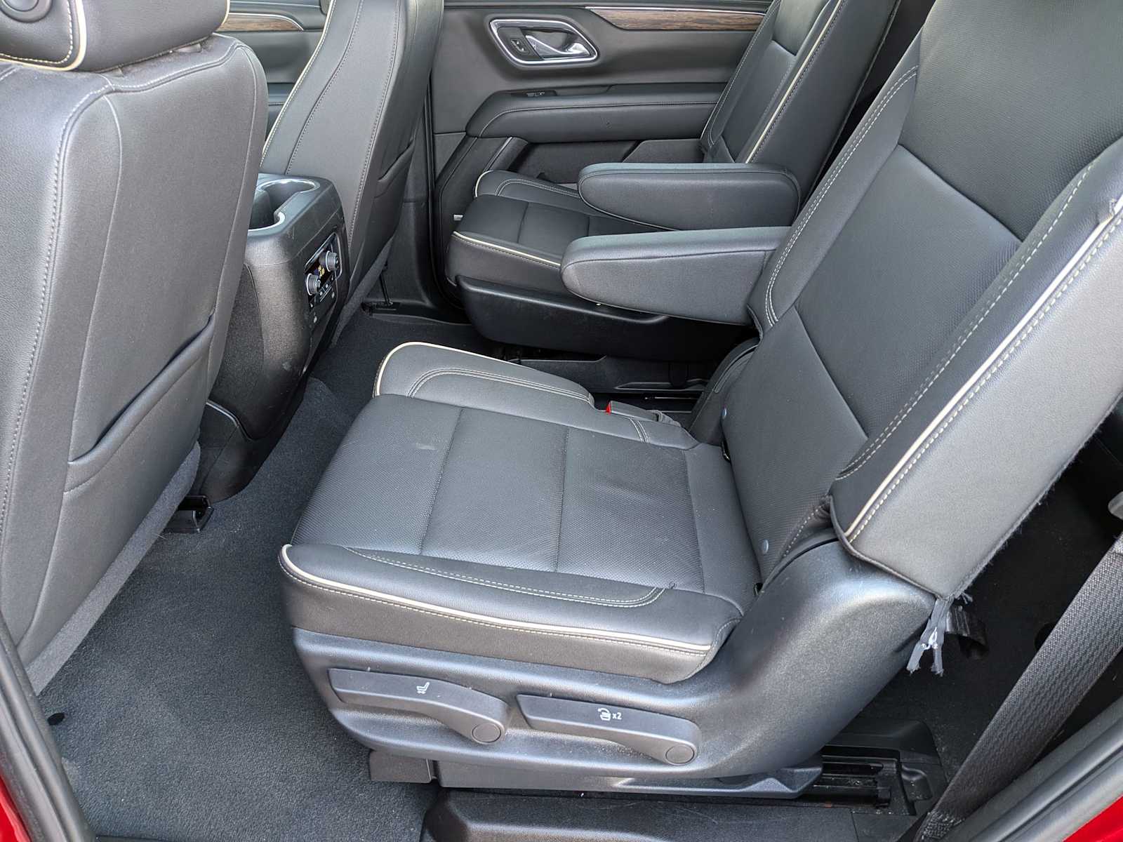 Thumbnail: 2023 Chevrolet Tahoe - 18