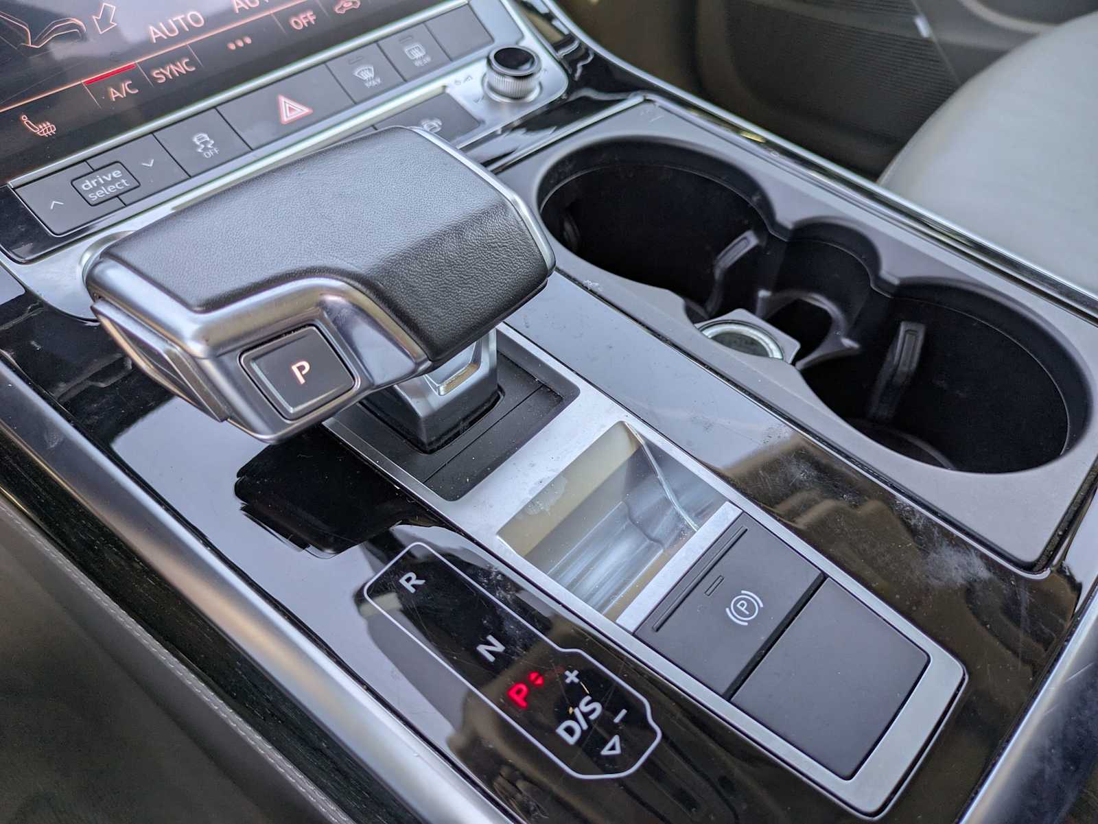 Thumbnail: 2023 Audi Q7 - 33