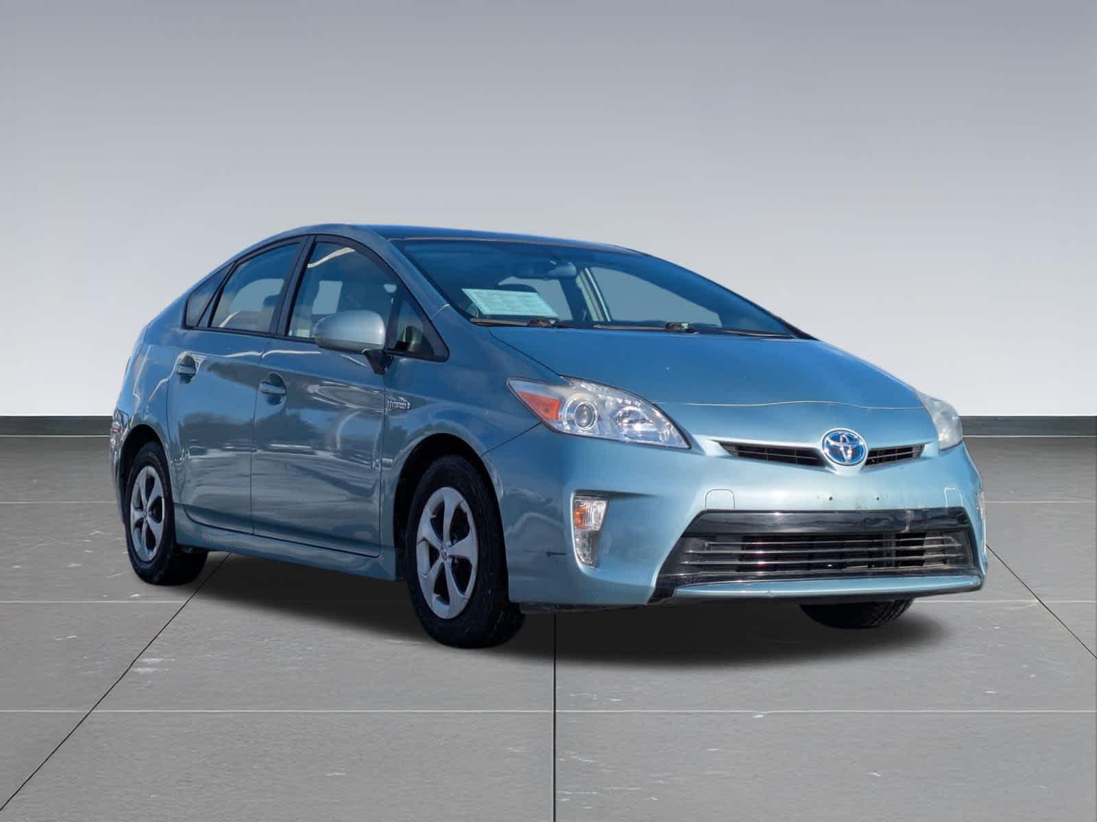 Thumbnail: 2014 Toyota Prius - 8