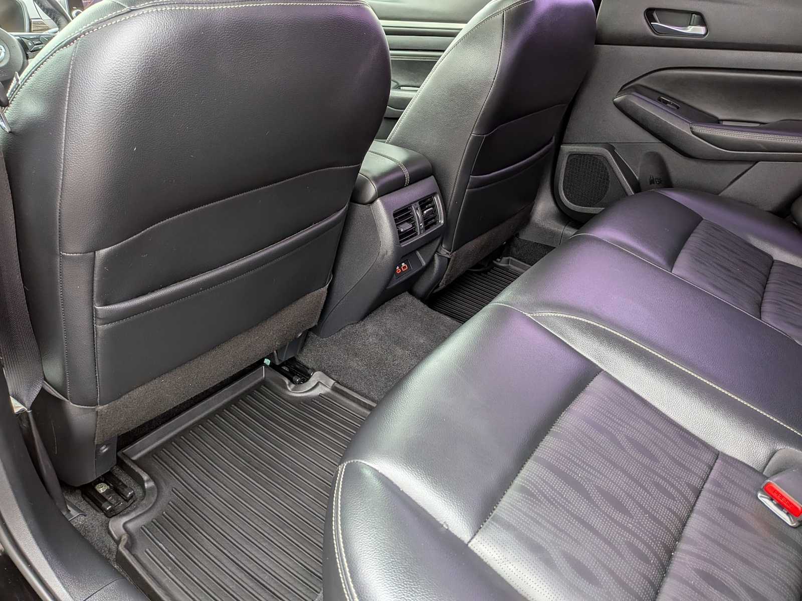 Thumbnail: 2019 Nissan Altima - 17