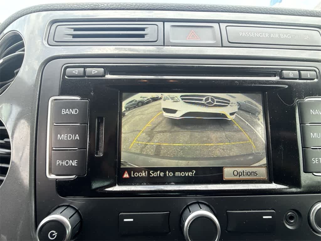 Thumbnail: 2014 Volkswagen Tiguan - 29