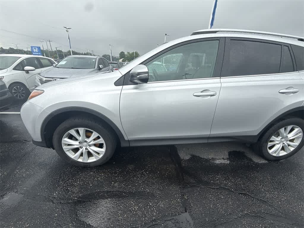 Thumbnail: 2013 Toyota RAV4 - 3