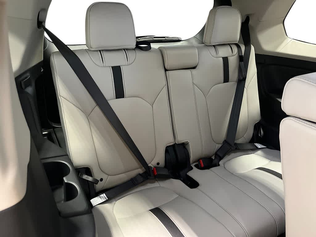 Thumbnail: 2026 Honda Pilot - 25