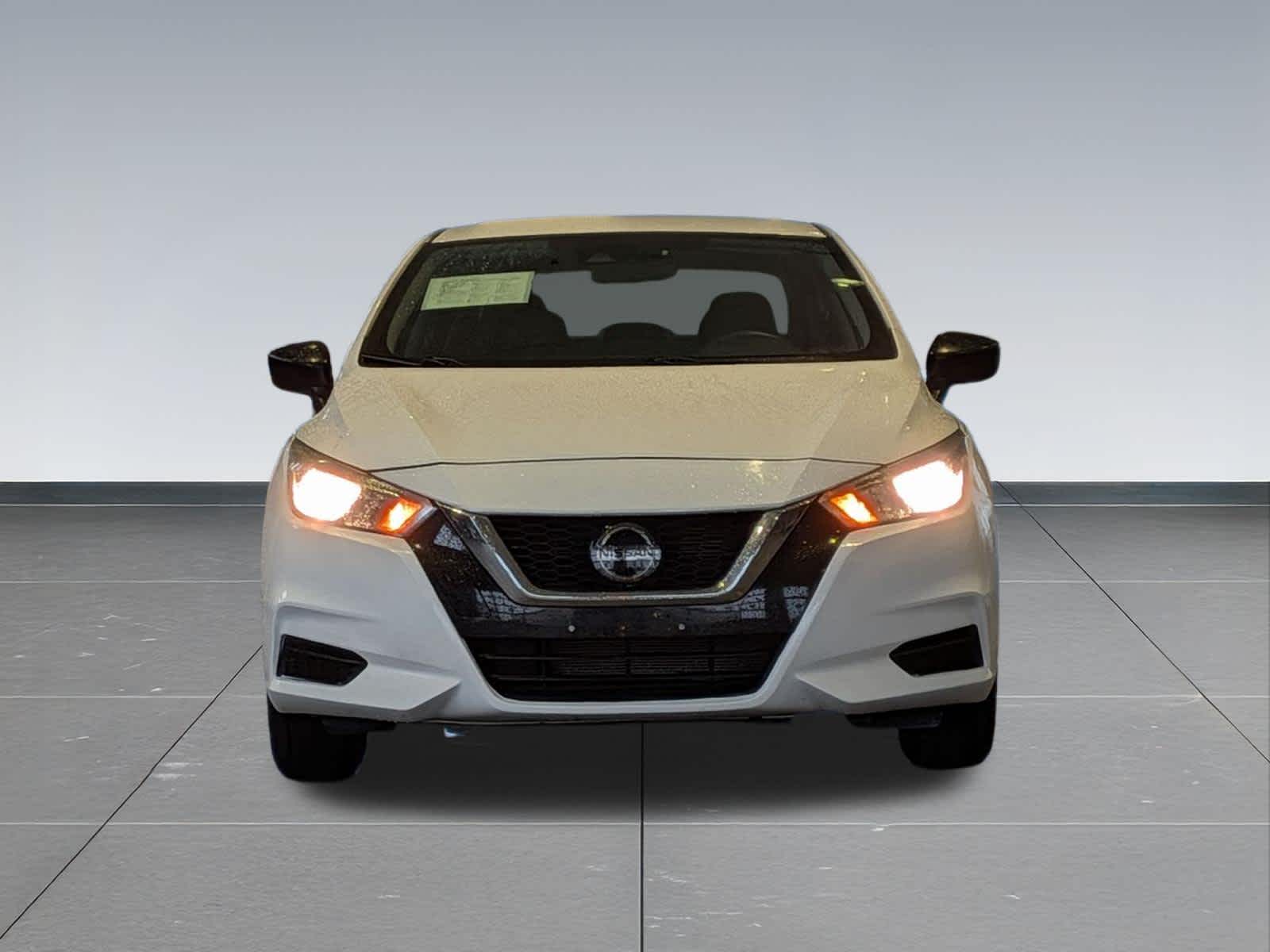 Thumbnail: 2020 Nissan Versa - 9