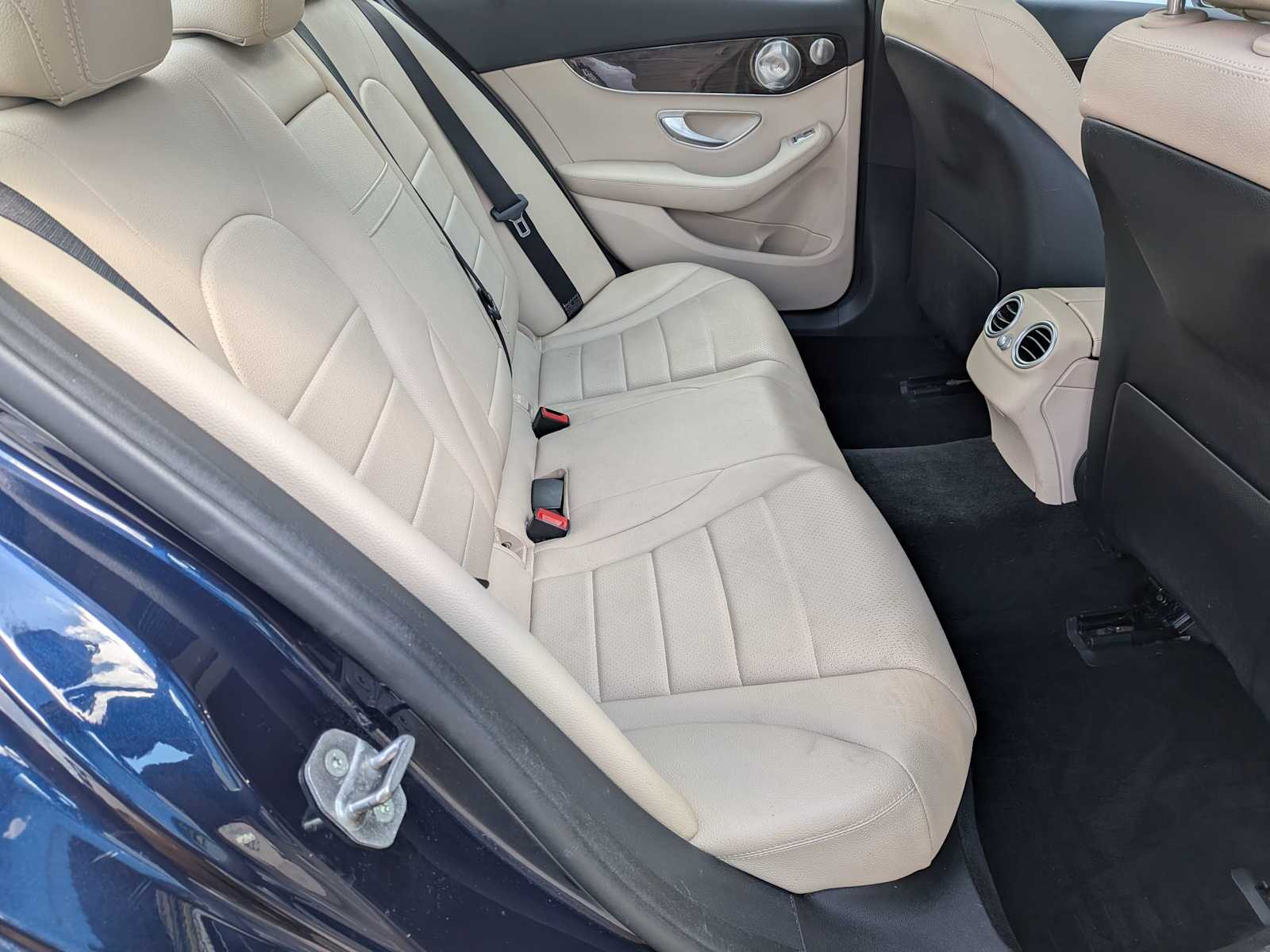 Thumbnail: 2017 Mercedes-Benz C-Class - 20