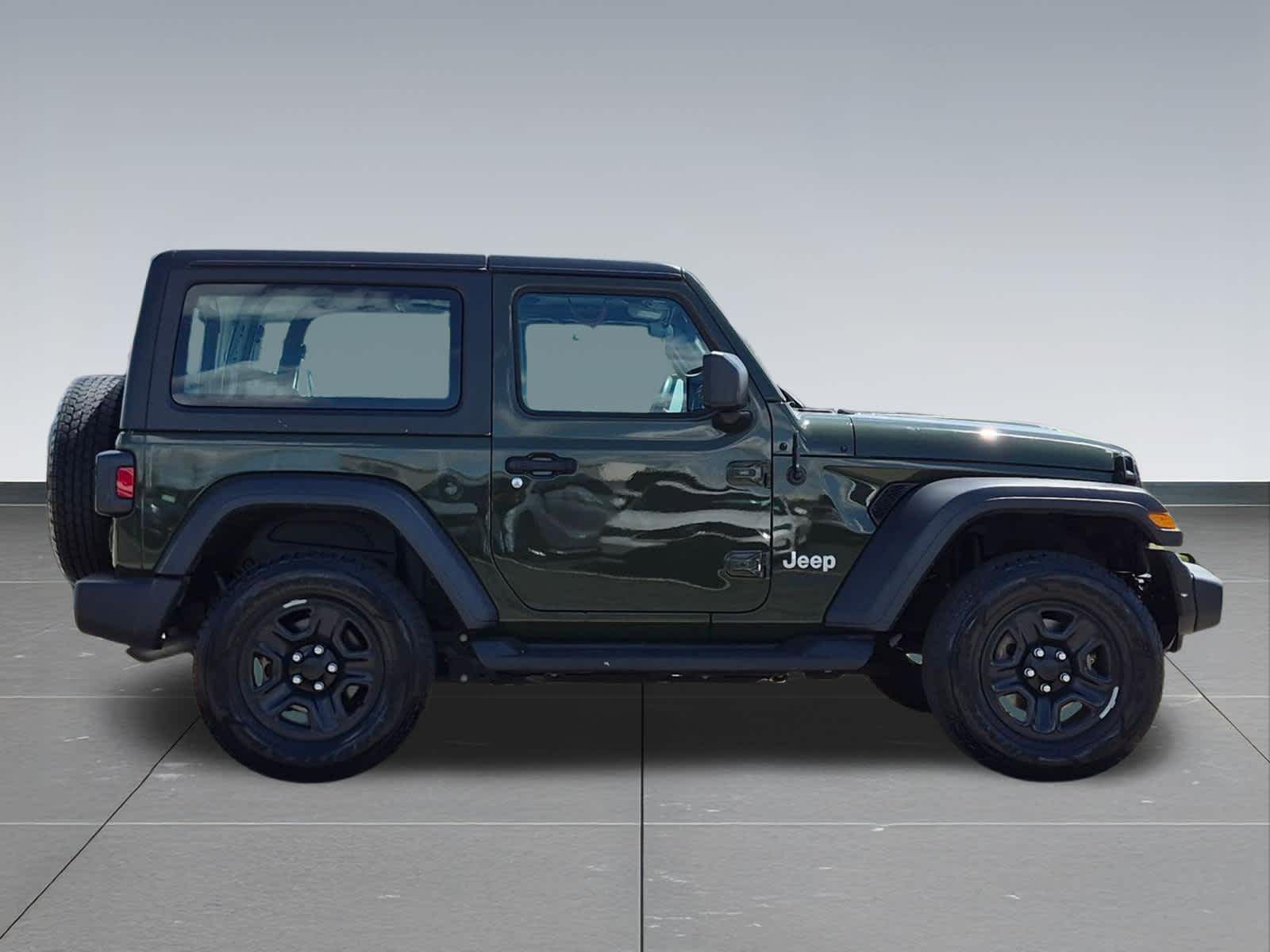 Thumbnail: 2021 Jeep Wrangler - 9
