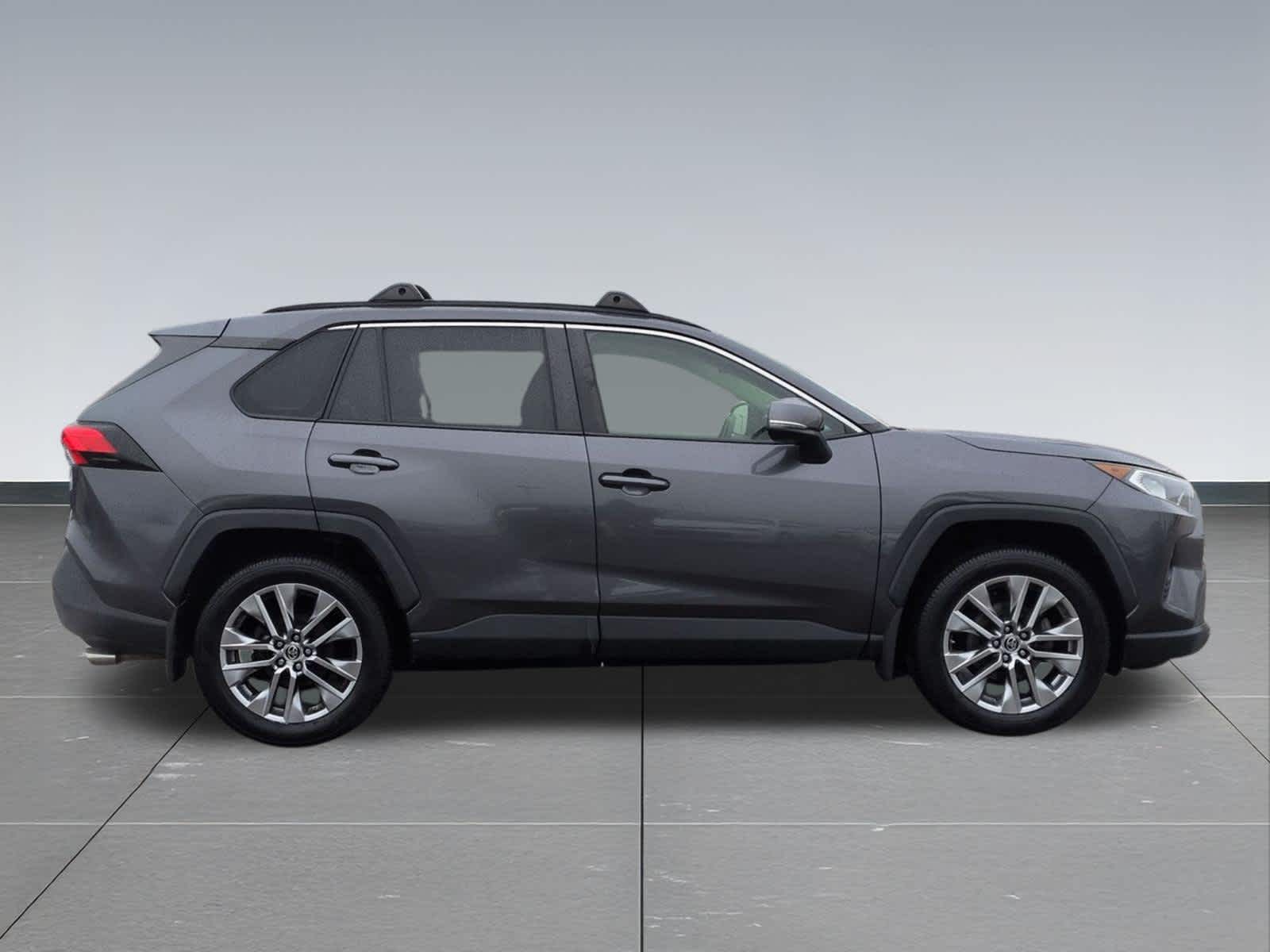 Thumbnail: 2019 Toyota RAV4 - 7