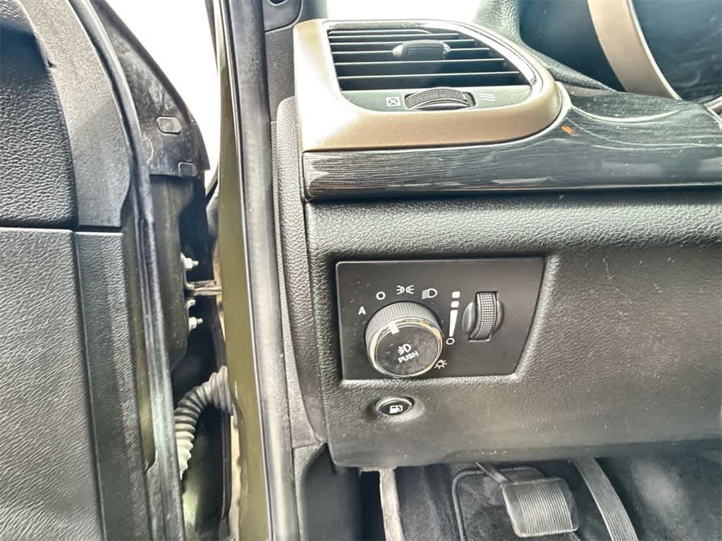 Thumbnail: 2016 Jeep Grand Cherokee - 16
