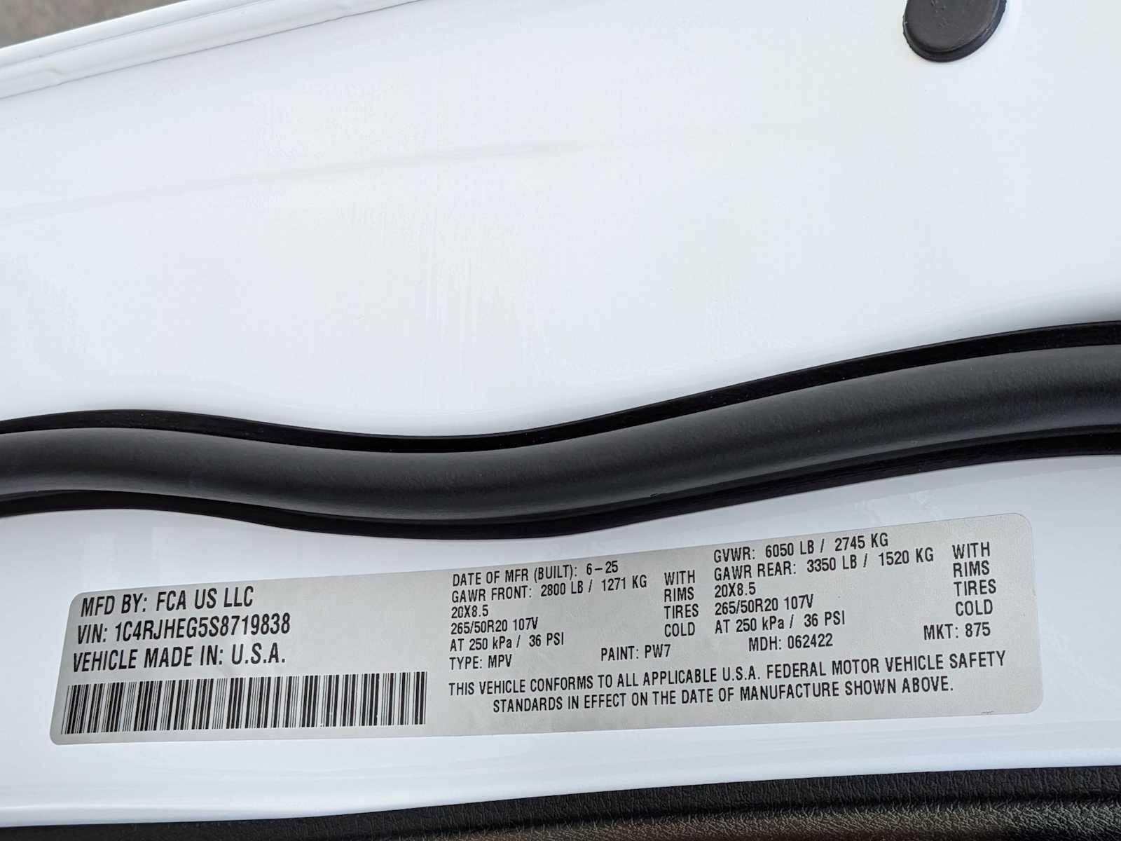 Thumbnail: 2025 Jeep Grand Cherokee - 35