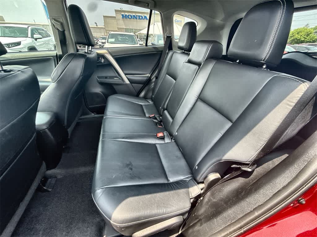 2015 Toyota RAV4 Limited 19
