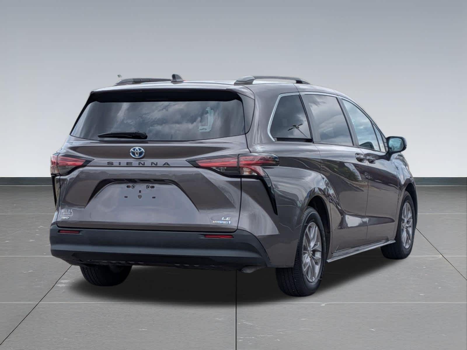 Thumbnail: 2021 Toyota Sienna - 5