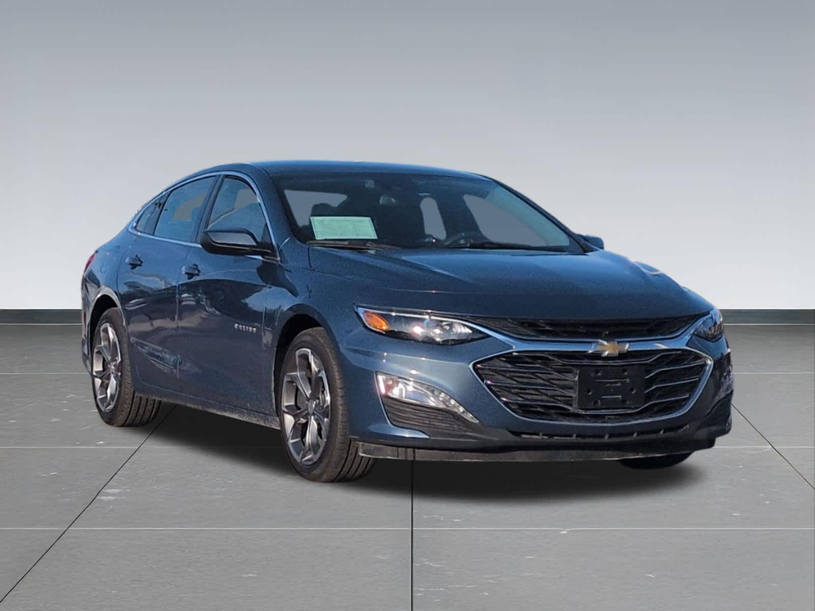 Thumbnail: 2024 Chevrolet Malibu - 8