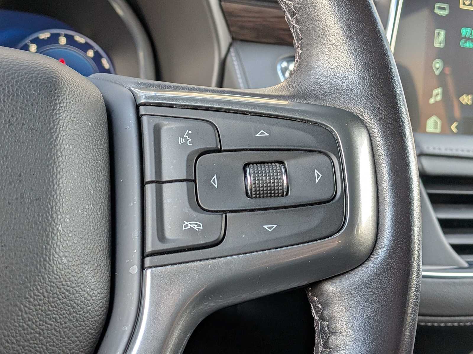 Thumbnail: 2023 Chevrolet Tahoe - 25