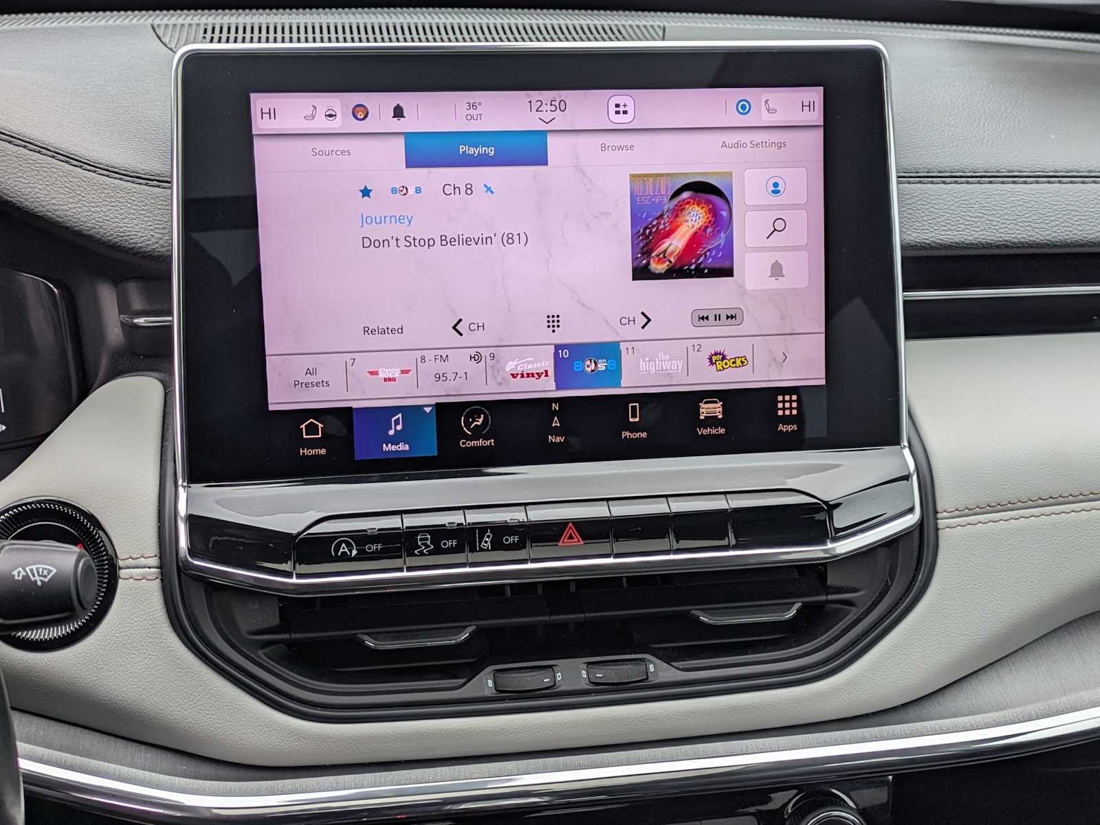 Thumbnail: 2022 Jeep Compass - 27