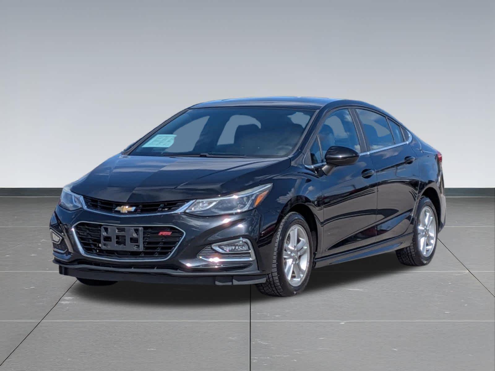 Thumbnail: 2017 Chevrolet Cruze - 9