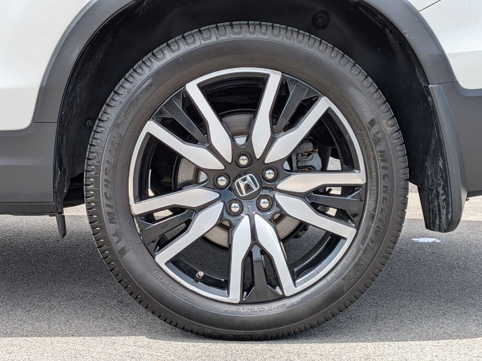 Thumbnail: 2019 Honda Pilot - 13
