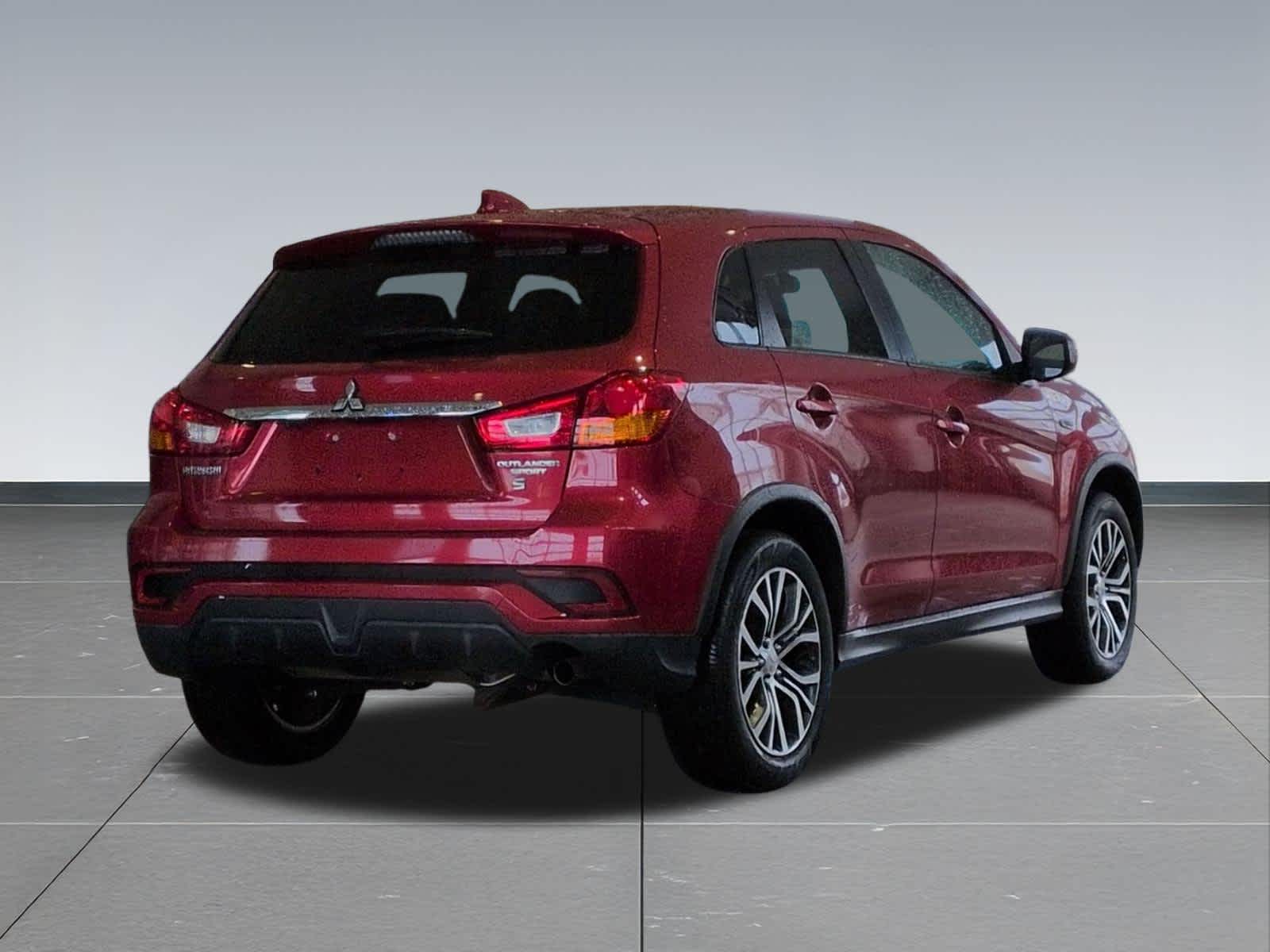 Thumbnail: 2018 Mitsubishi Outlander Sport - 6