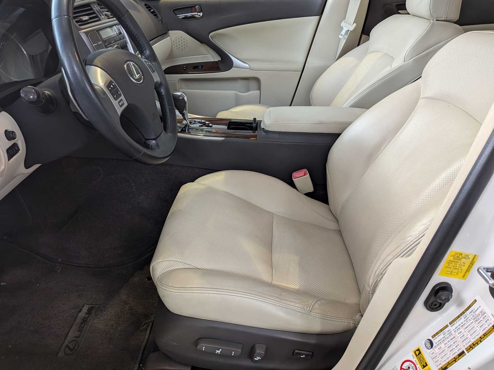 Thumbnail: 2012 Lexus IS - 15