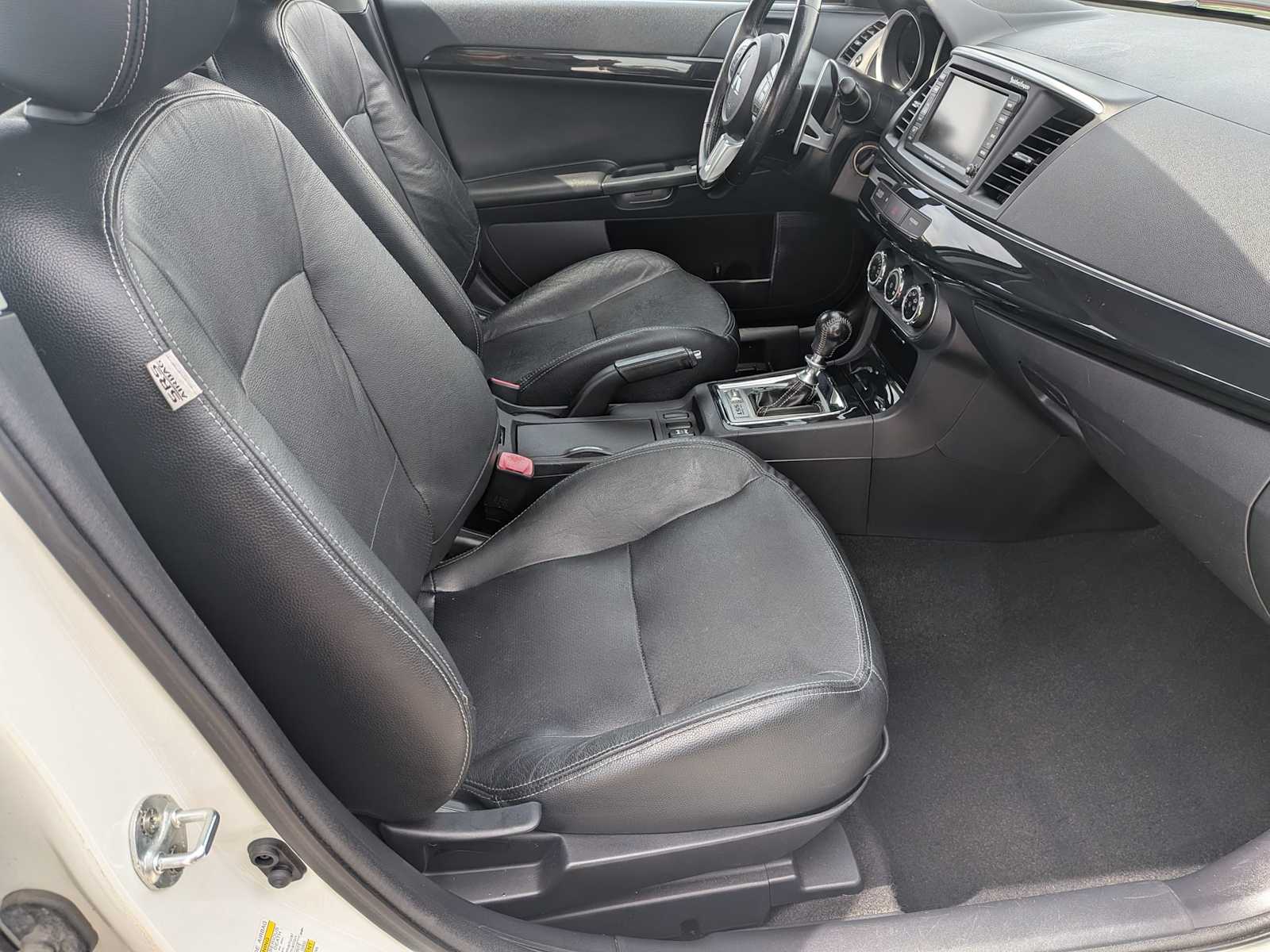 Thumbnail: 2013 Mitsubishi Lancer - 18