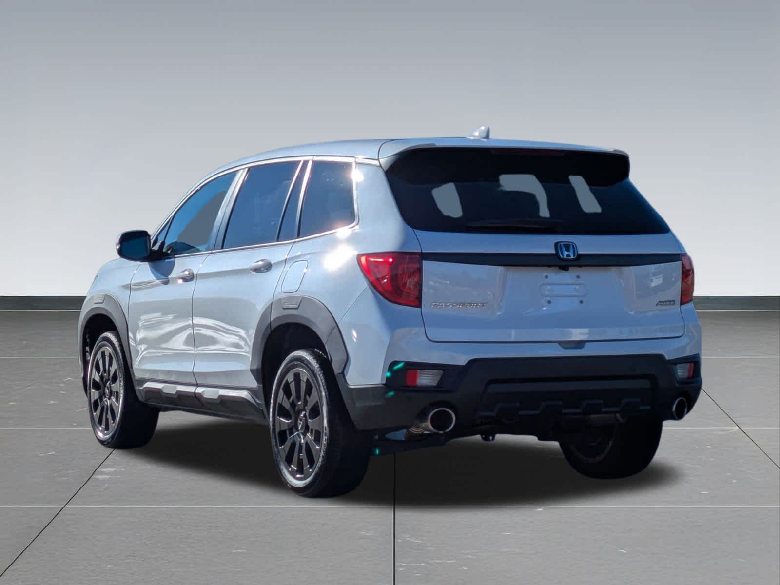 Thumbnail: 2023 Honda Passport - 4