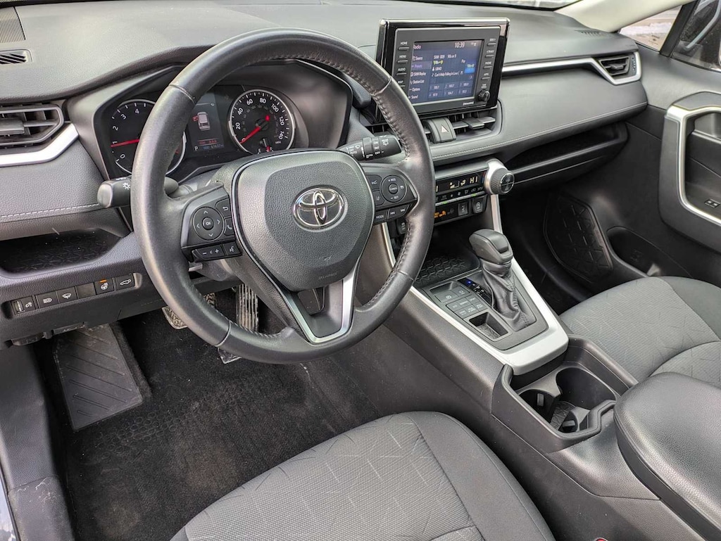 Used 2020 Toyota RAV4 XLE SUV