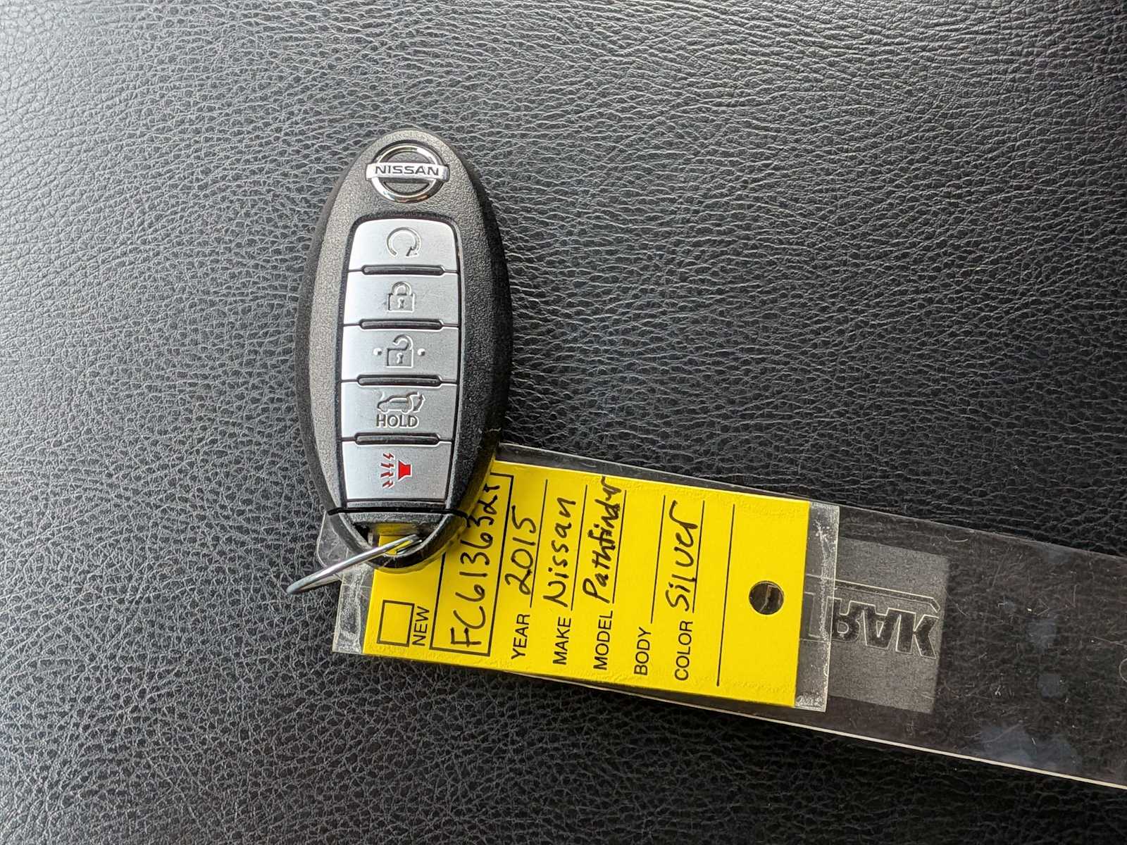 Thumbnail: 2015 Nissan Pathfinder - 33