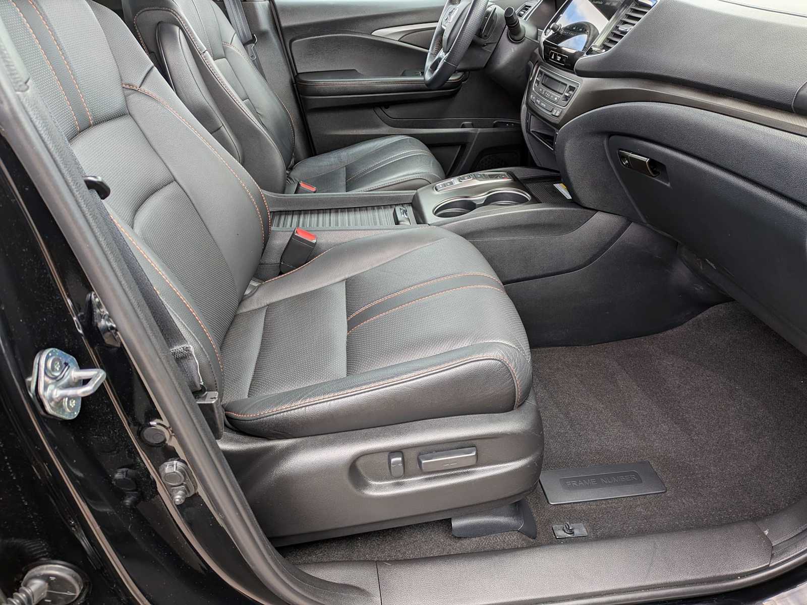 Thumbnail: 2023 Honda Passport - 20