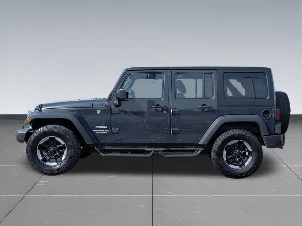 Thumbnail: 2017 Jeep Wrangler - 4