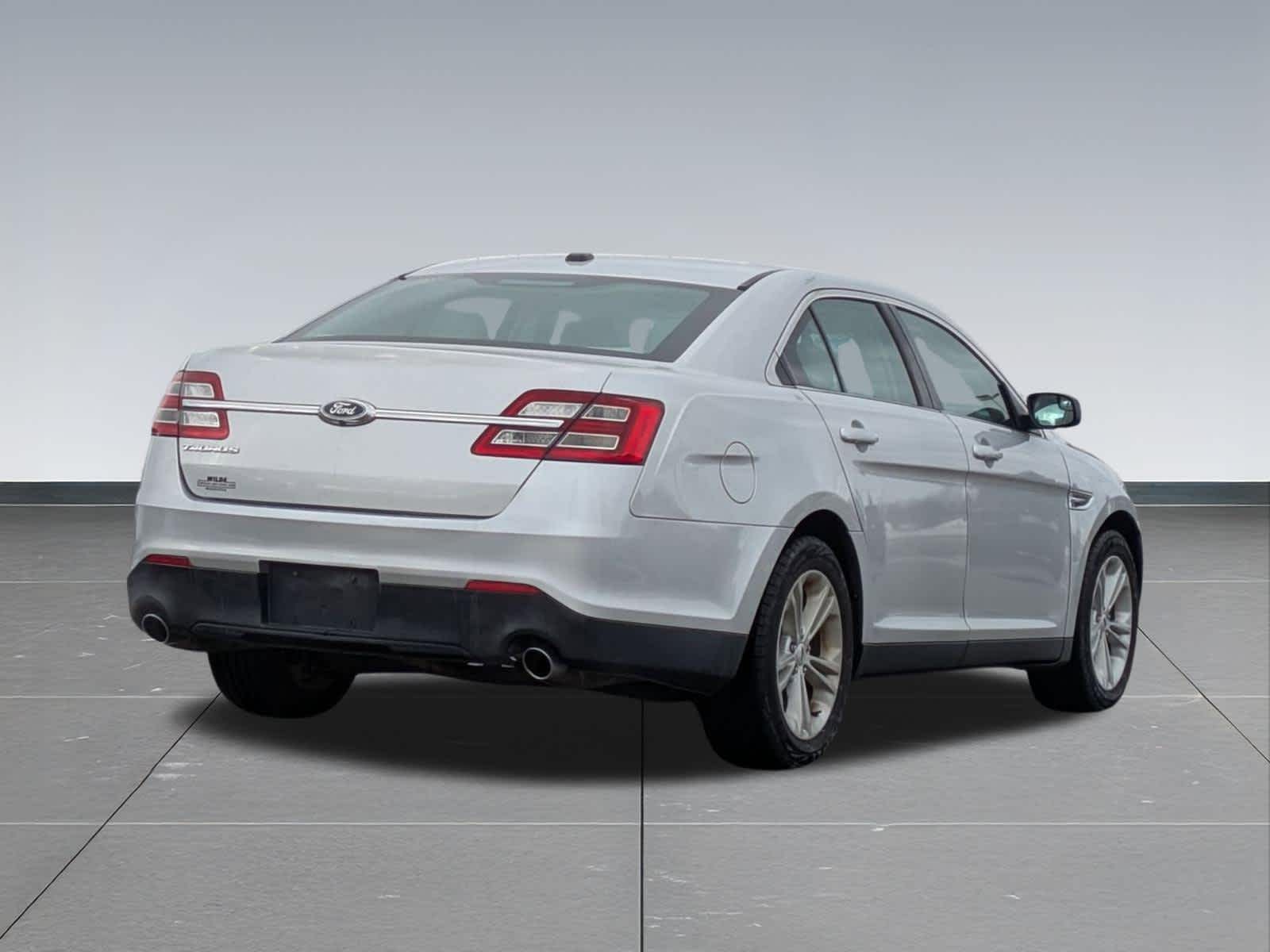 Thumbnail: 2017 Ford Taurus - 6