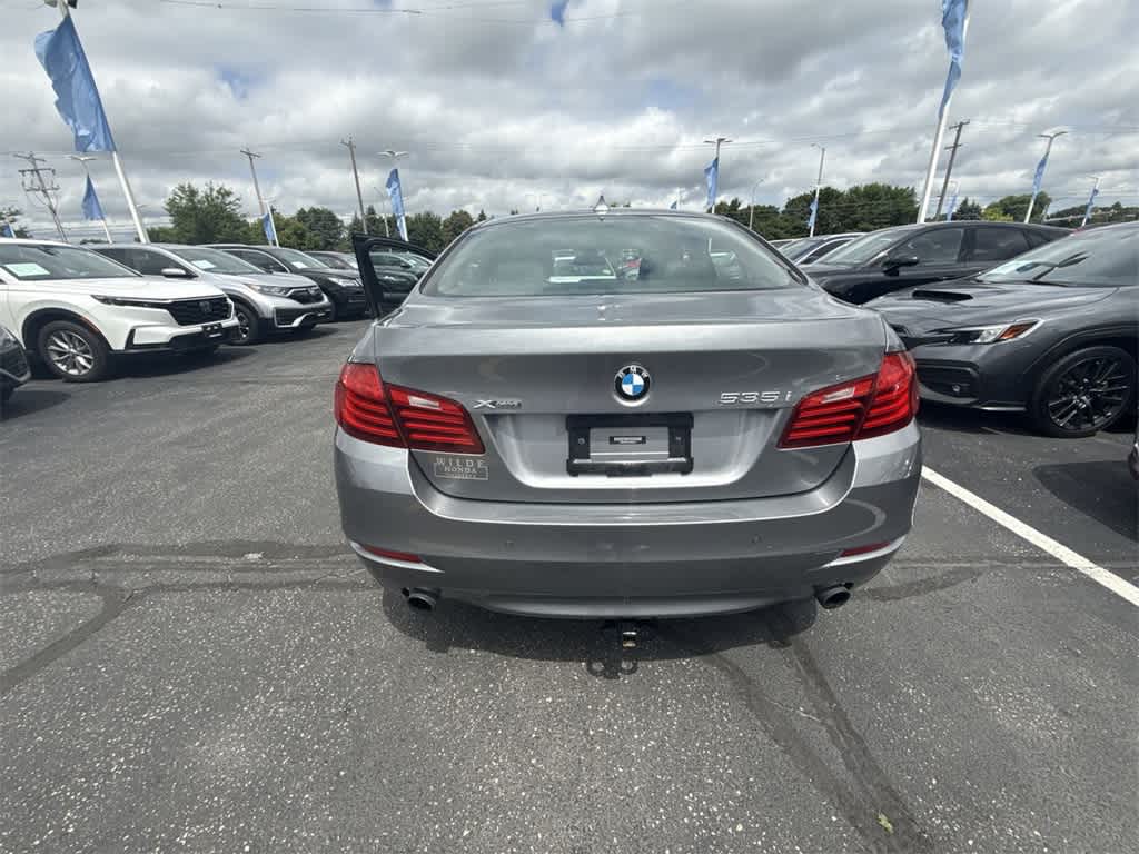Thumbnail: 2014 BMW 5 Series - 11