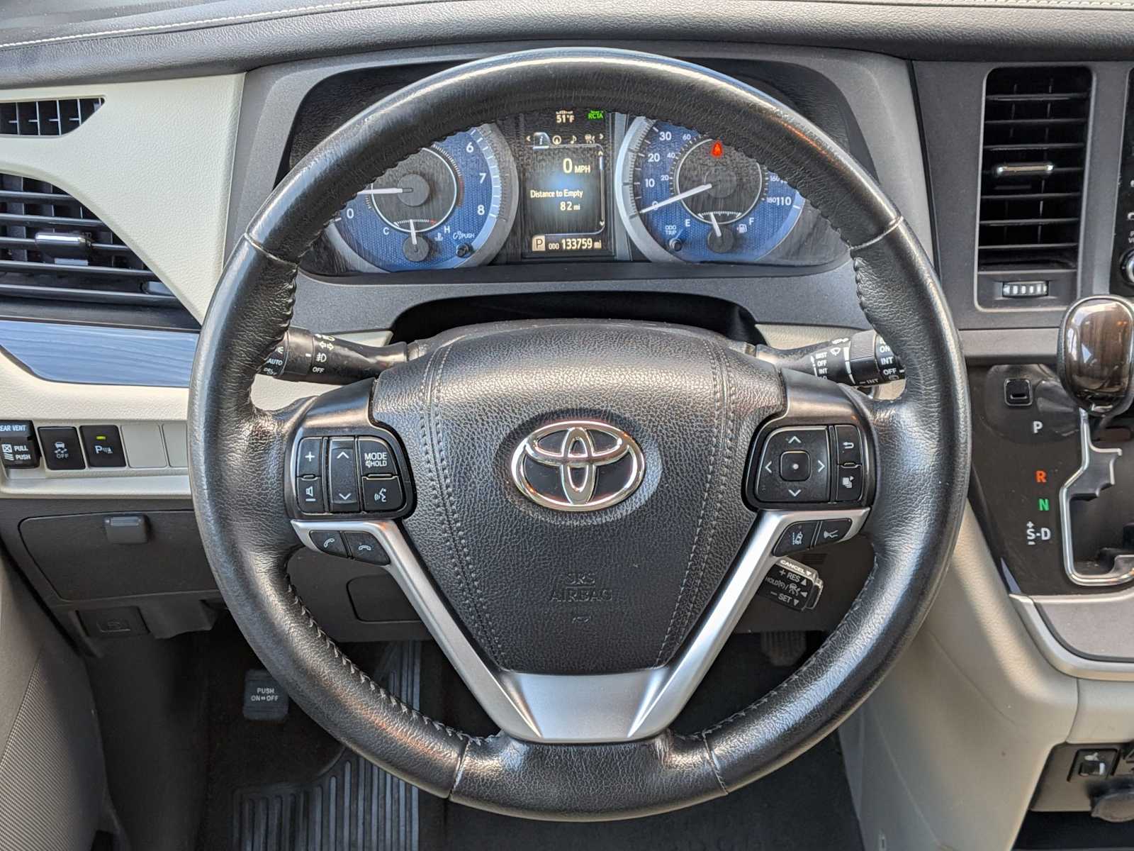 Thumbnail: 2020 Toyota Sienna - 22
