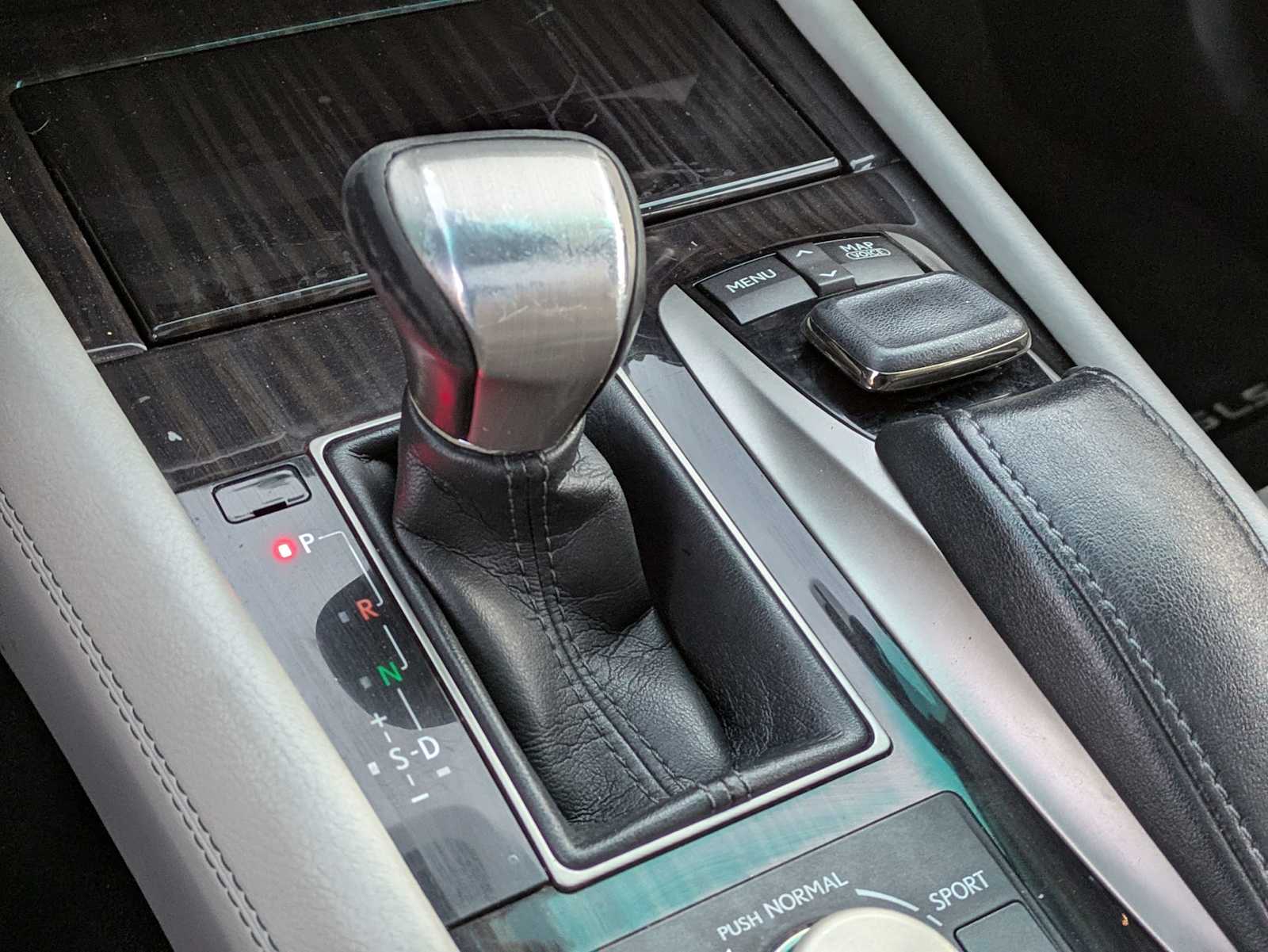 Thumbnail: 2015 Lexus LS - 32