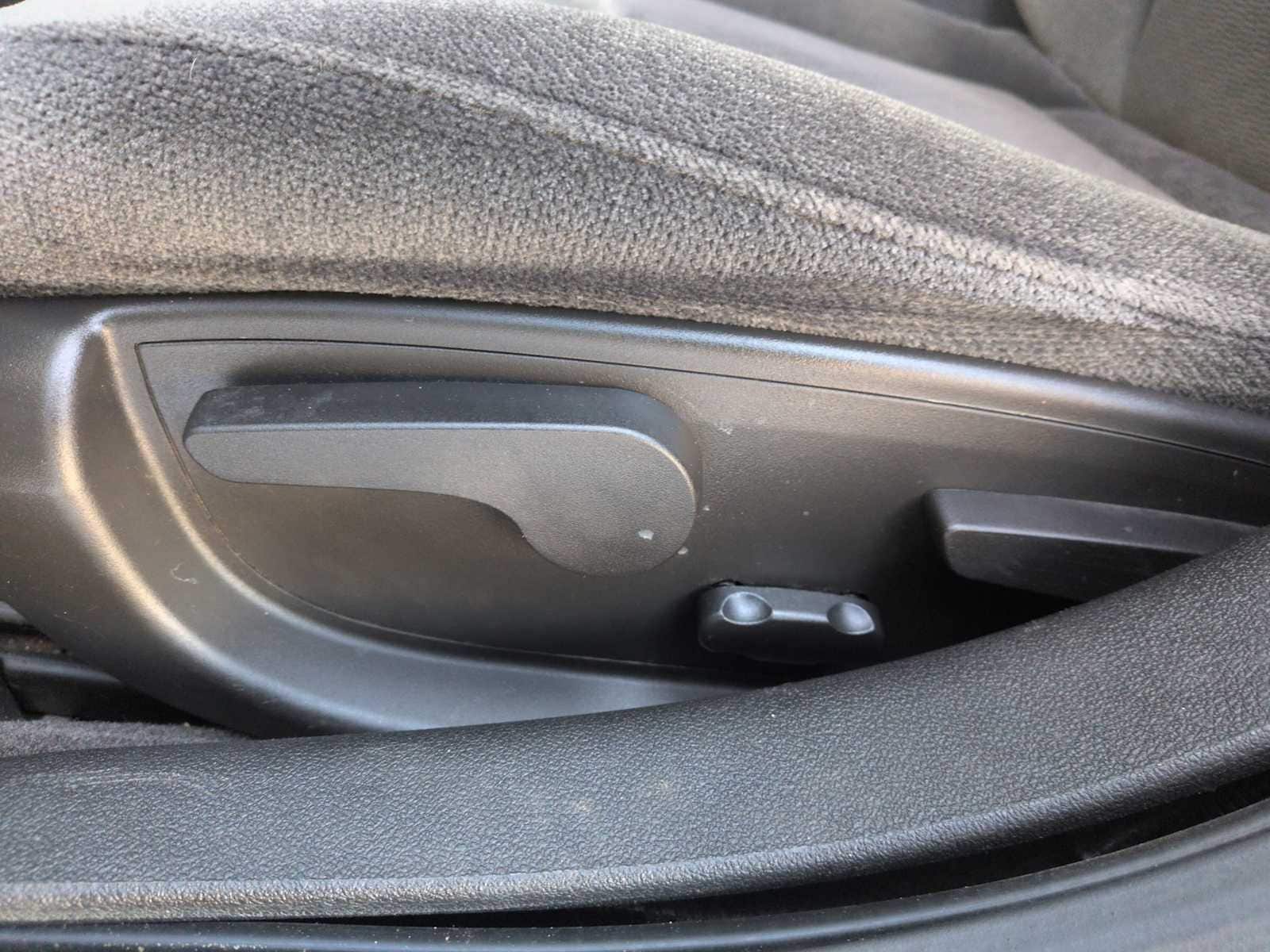 Thumbnail: 2014 Chevrolet Impala - 16