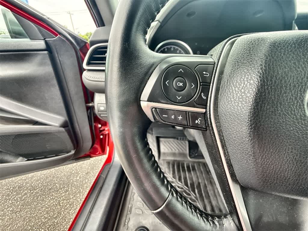 2022 Toyota Camry XLE 24