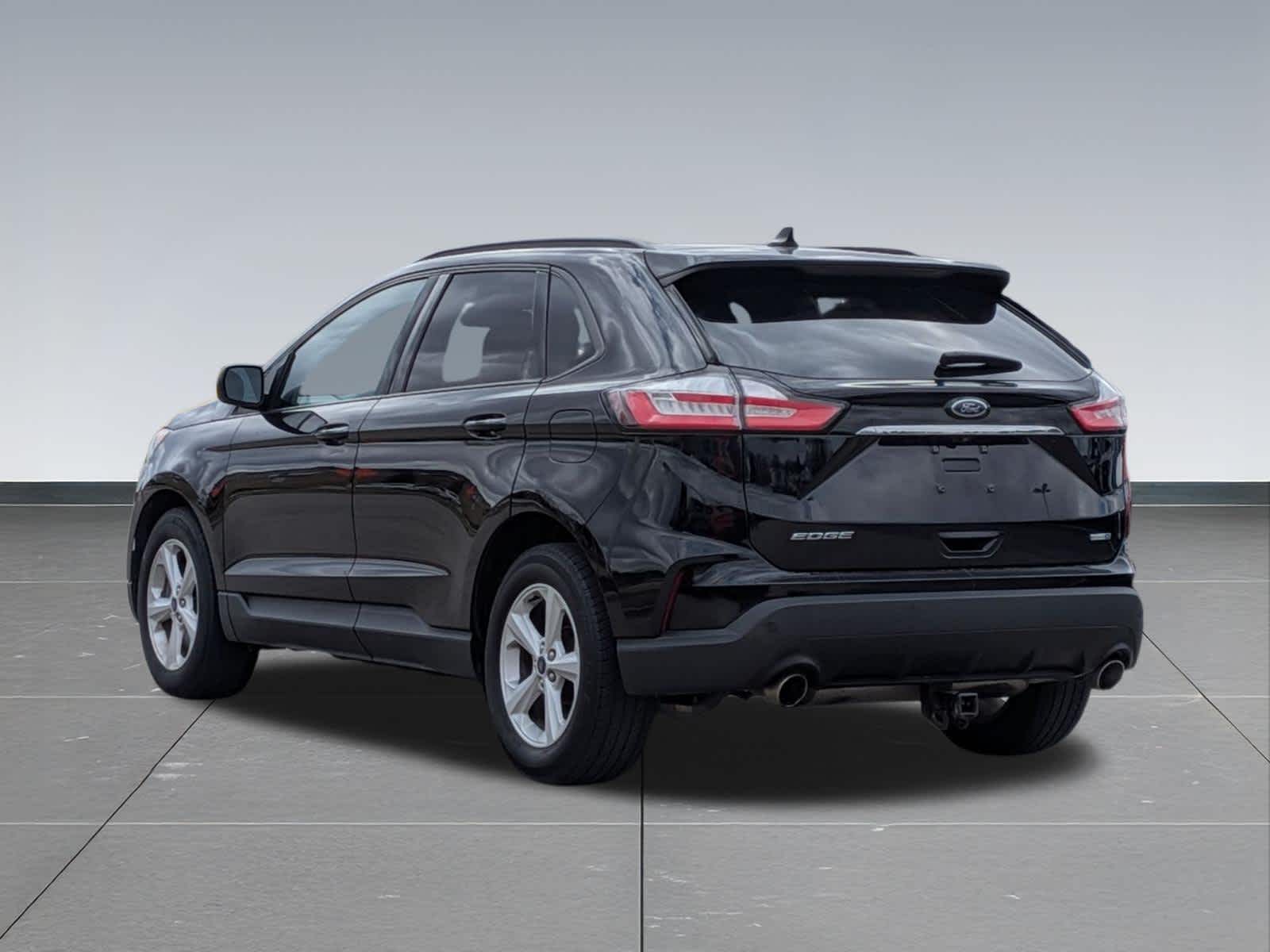 Thumbnail: 2020 Ford Edge - 3