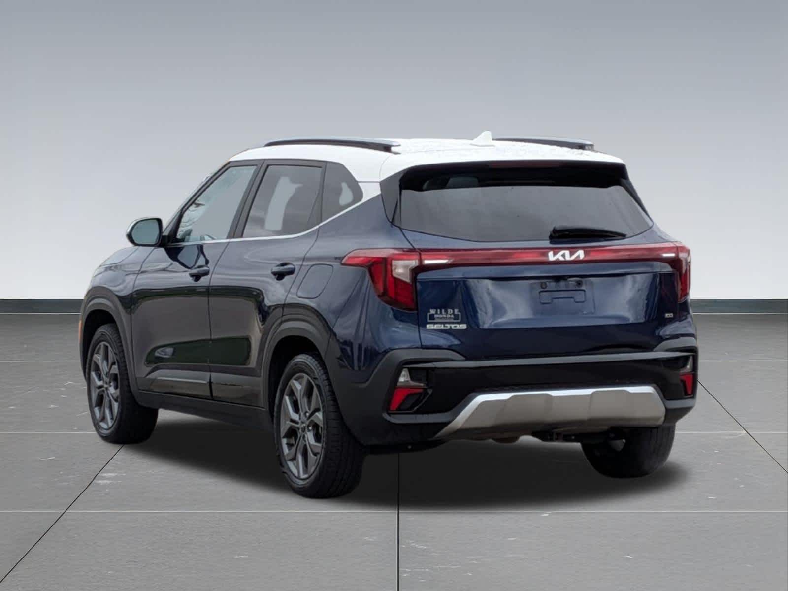 Thumbnail: 2024 Kia Seltos - 4