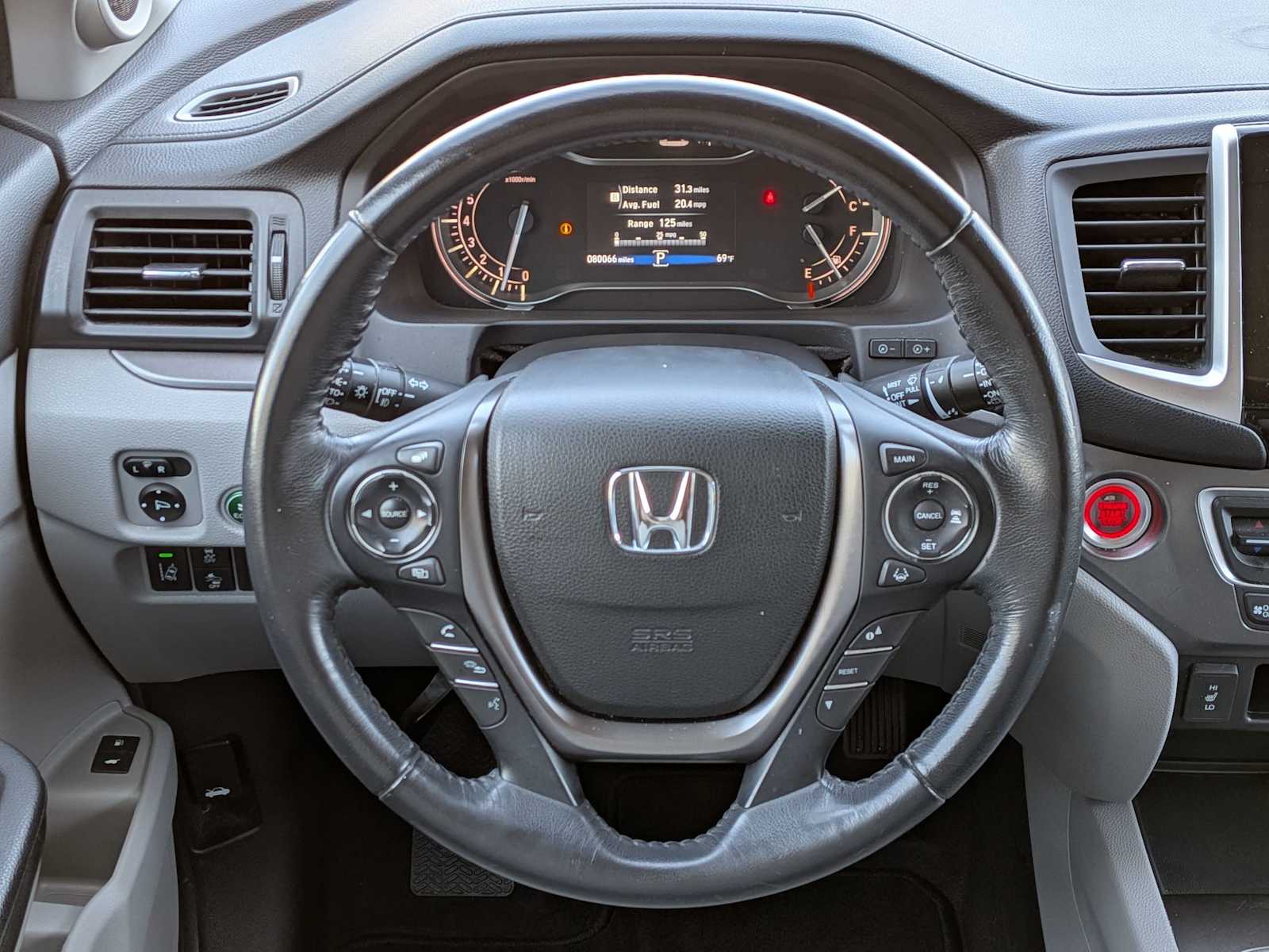 Thumbnail: 2018 Honda Pilot - 23