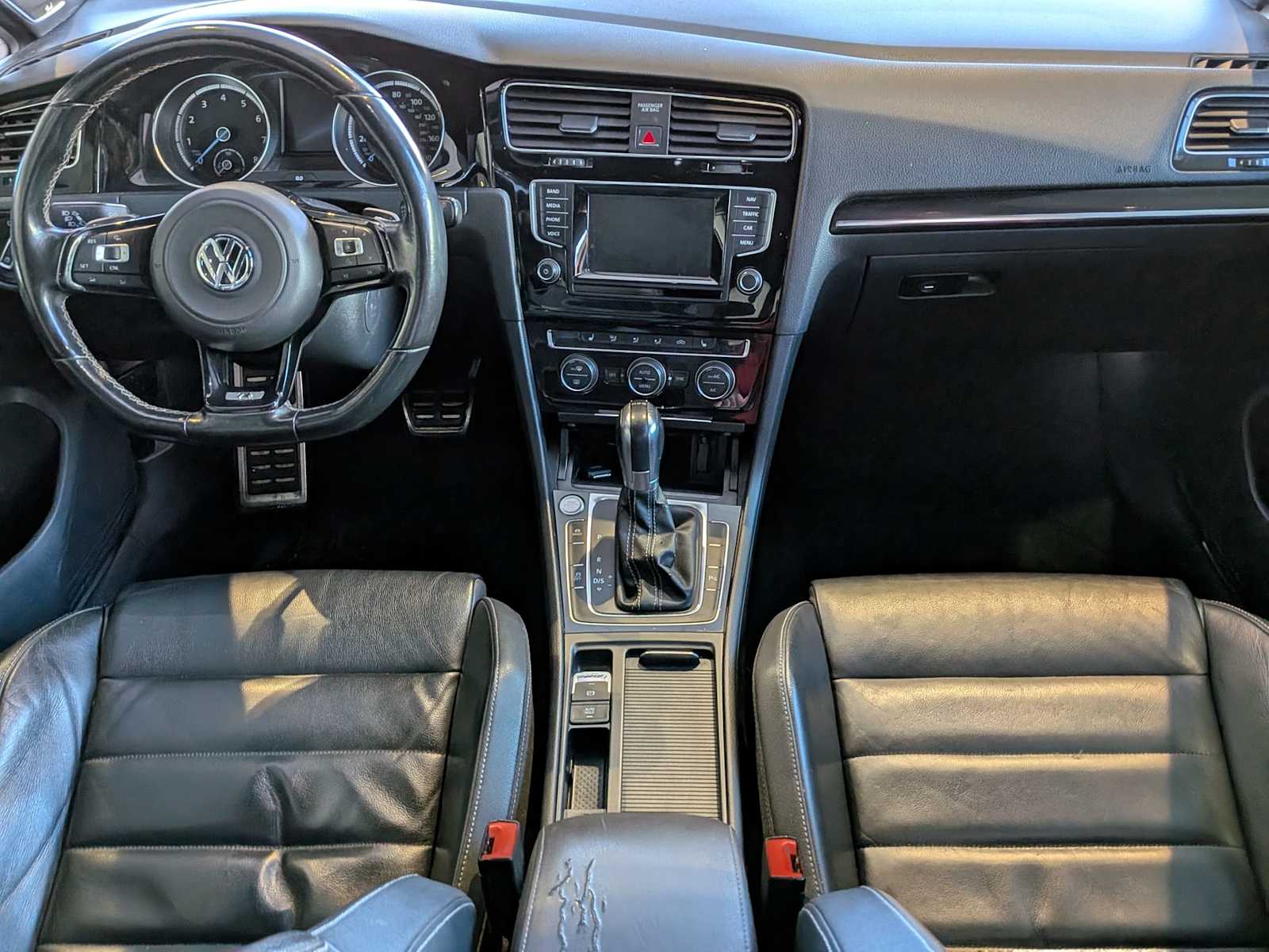 Thumbnail: 2015 Volkswagen Golf - 13