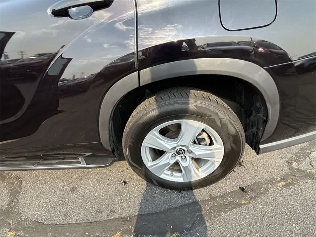Thumbnail: 2021 Toyota Highlander - 13