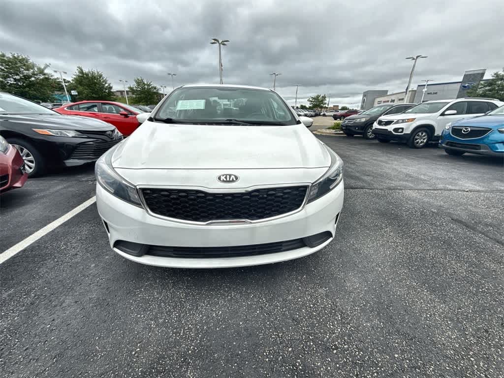 Thumbnail: 2017 Kia Forte - 10