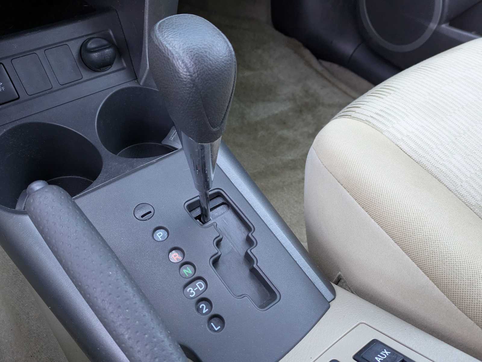 Thumbnail: 2011 Toyota RAV4 - 24