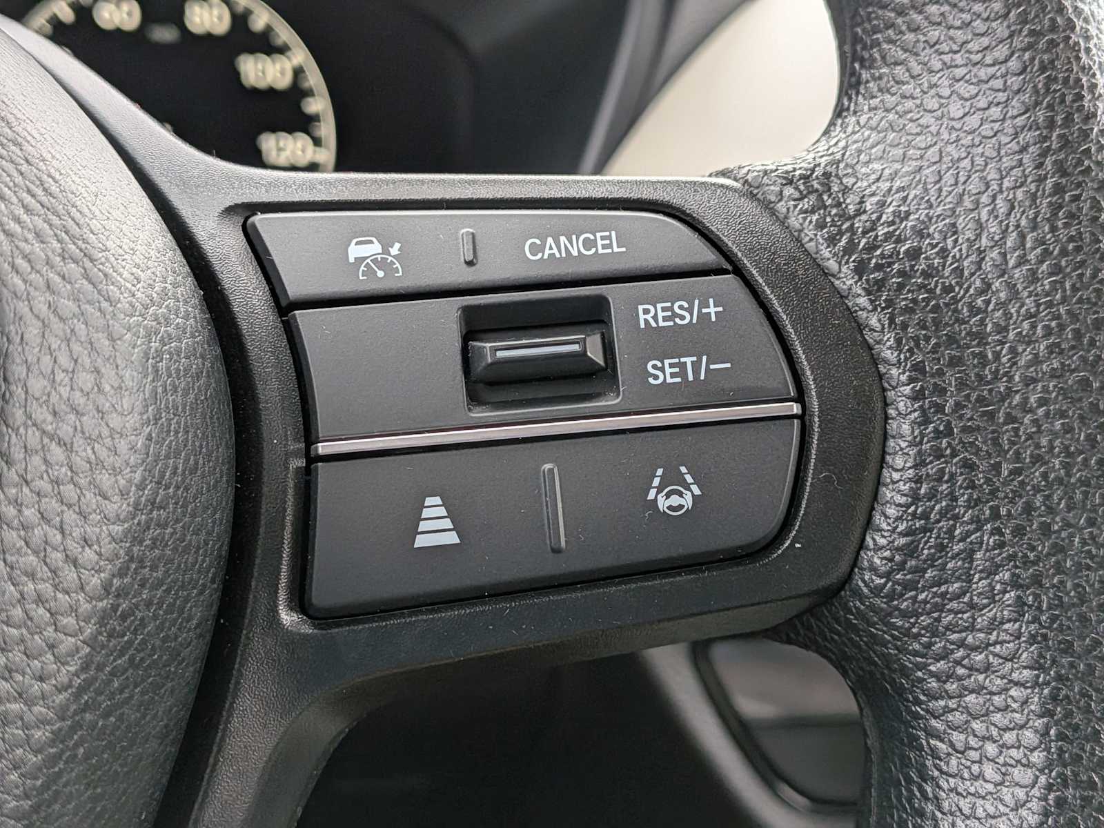 2025 Honda HR-V LX - Photo 23